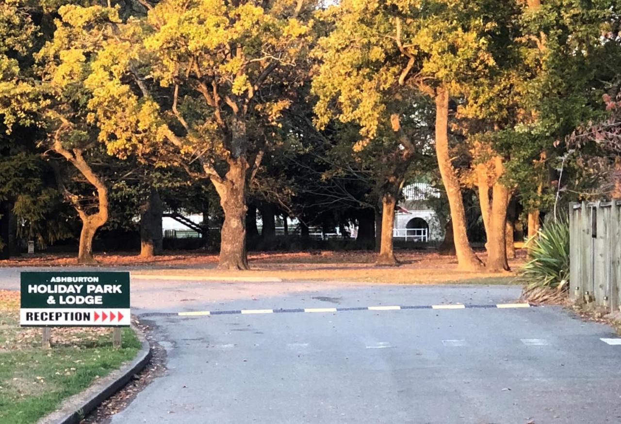 Ashburton Holiday Park ภายนอก รูปภาพ